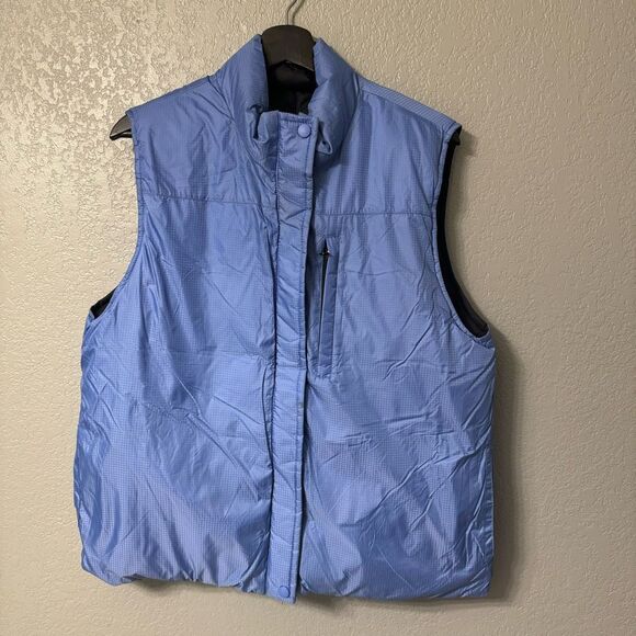 Land’s End Women’s Down Reversible Puffer Vest Black and Blue Size 8/10 - Picture 3 of 8